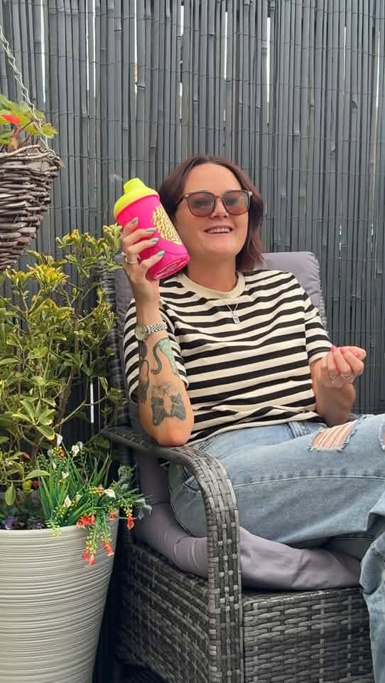 <p>UK heatwave? Squad member Charlotte has the right idea</p>